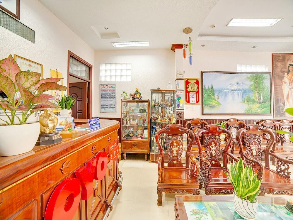Oyo 563 Phu Thinh Hotel Nha Trang Exterior foto