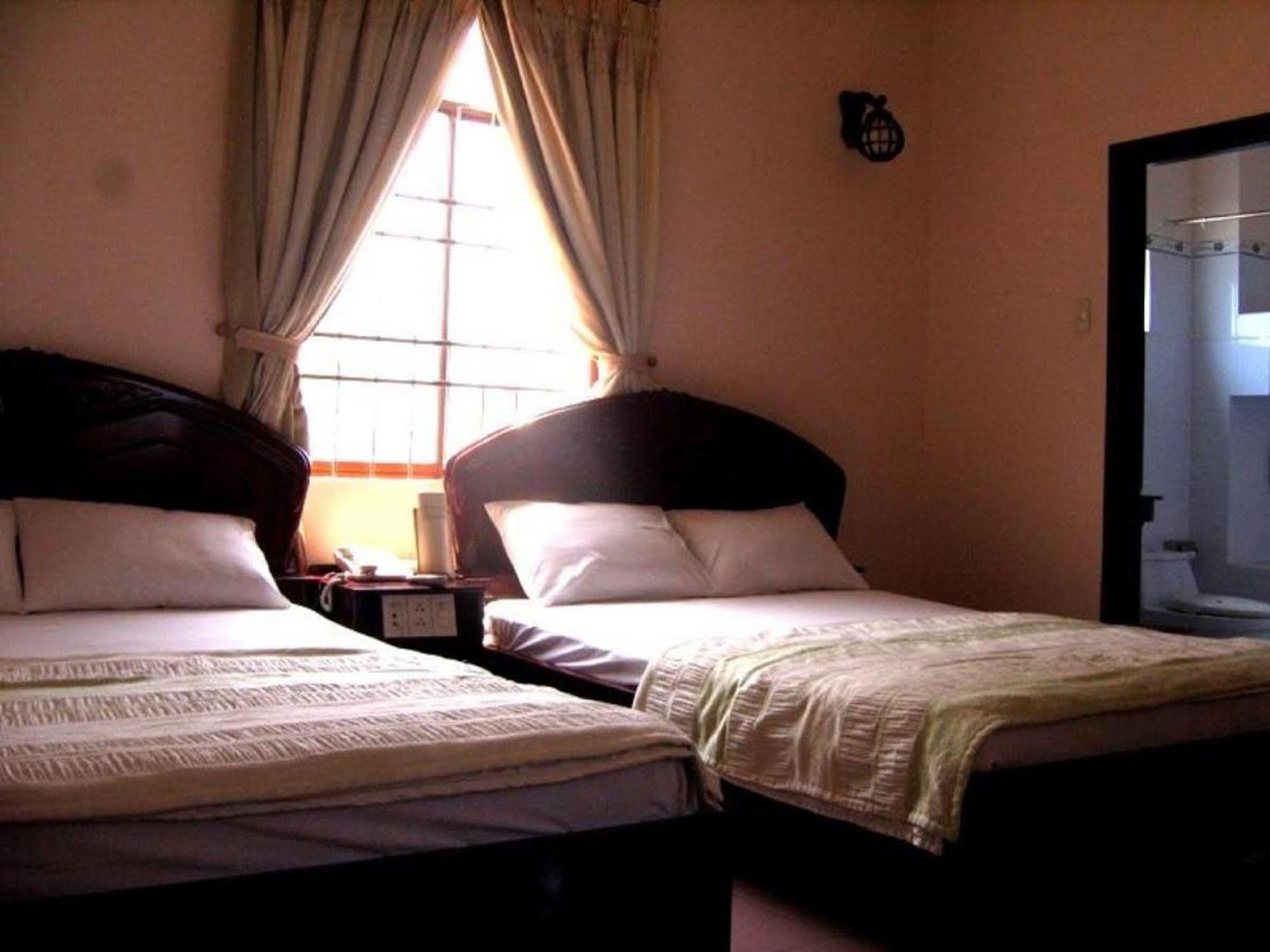 Oyo 563 Phu Thinh Hotel Nha Trang Exterior foto