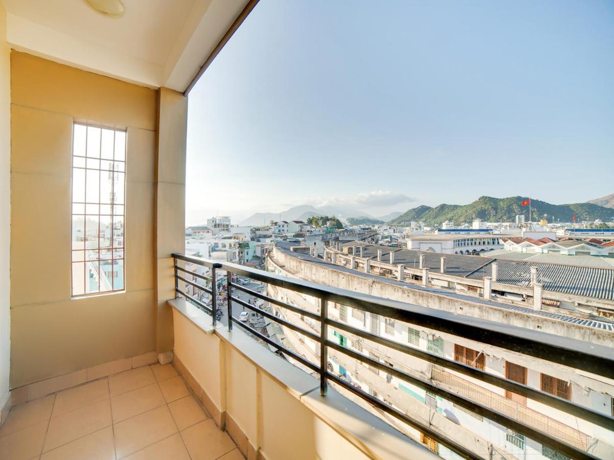 Oyo 563 Phu Thinh Hotel Nha Trang Exterior foto